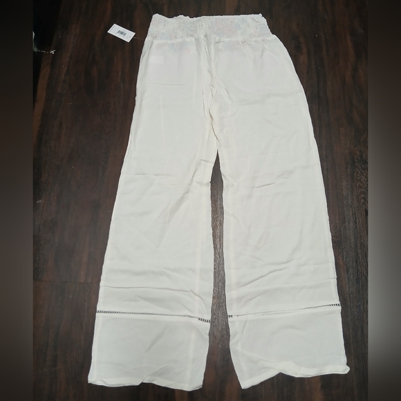 Vera Bradley Cream Wide-Leg Pants with Lace Trim - Picture 9 of 10